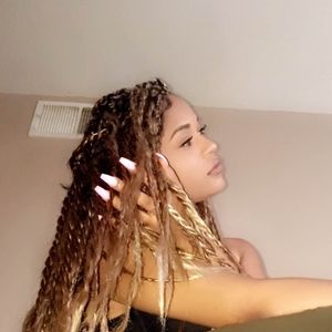 Meet your Posher, Bella